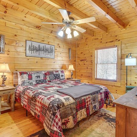 Sevierville Cabin With Deck Minutes To Pigeon Forge 외부 사진