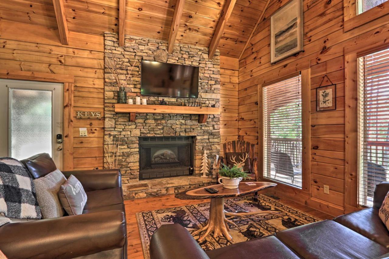 Sevierville Cabin With Deck Minutes To Pigeon Forge 외부 사진