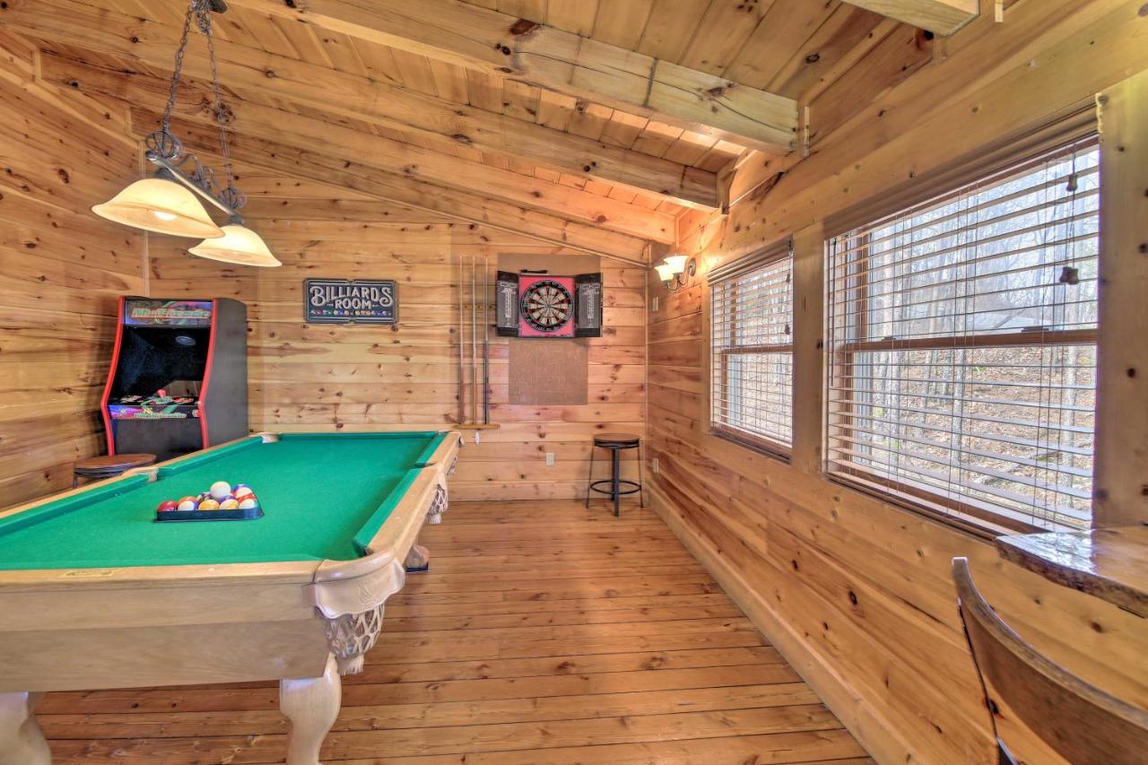 Sevierville Cabin With Deck Minutes To Pigeon Forge 외부 사진