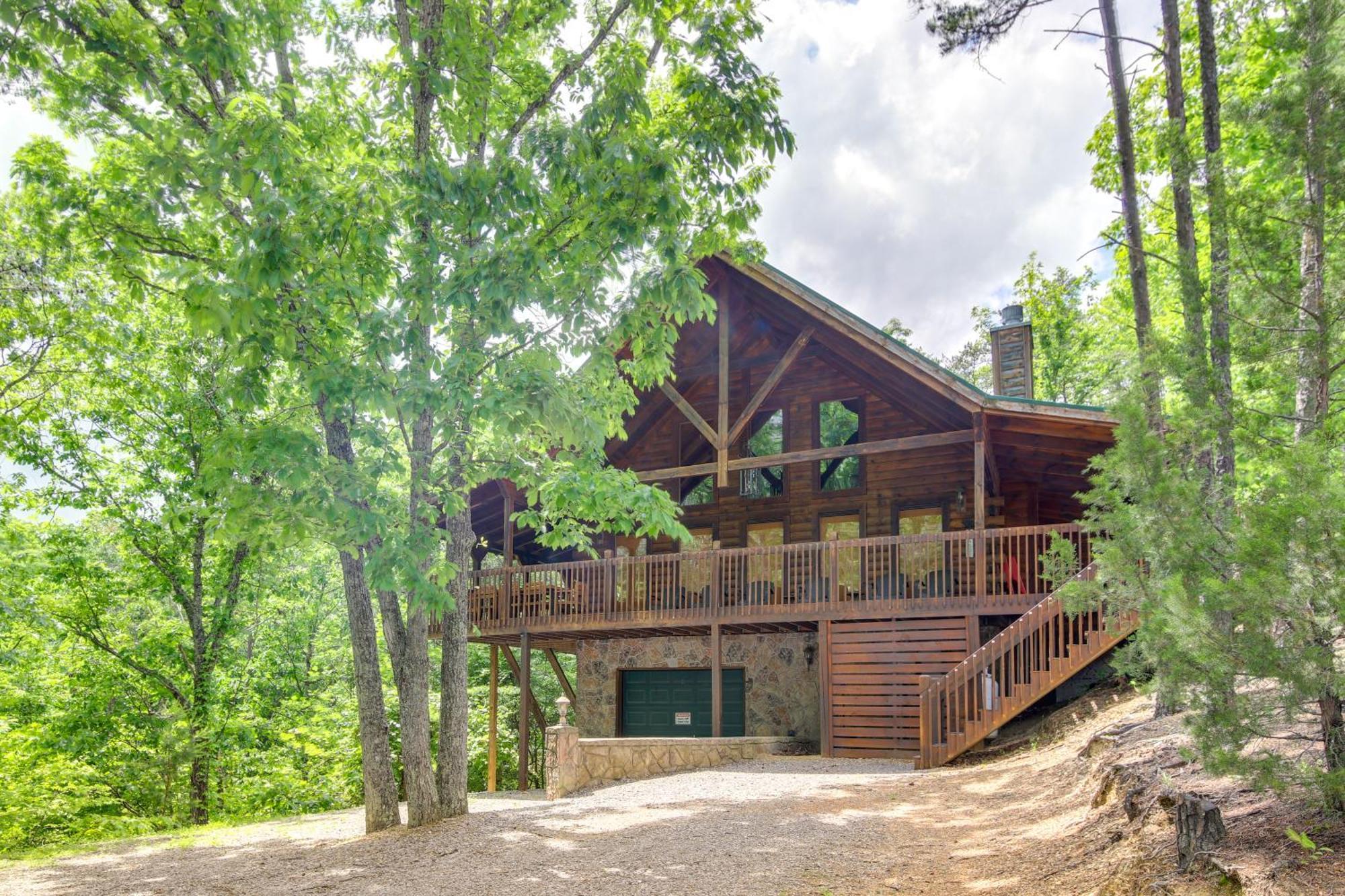 Sevierville Cabin With Deck Minutes To Pigeon Forge 외부 사진