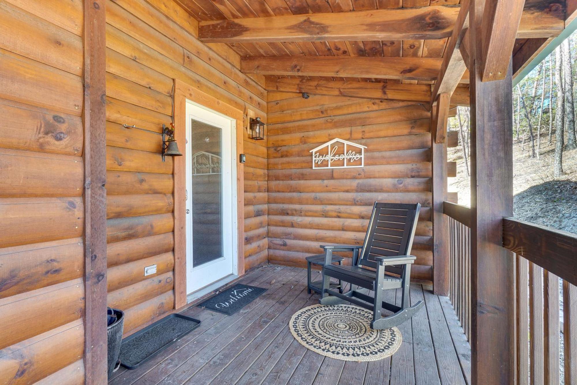 Sevierville Cabin With Deck Minutes To Pigeon Forge 외부 사진