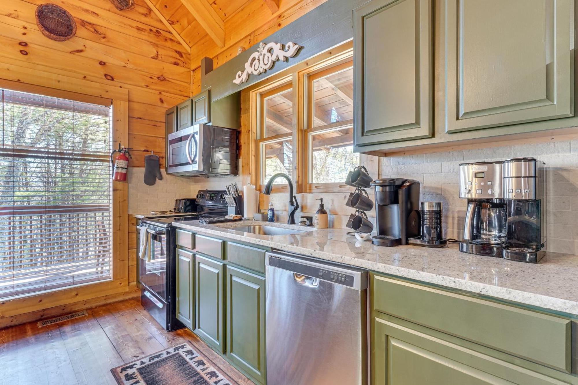 Sevierville Cabin With Deck Minutes To Pigeon Forge 외부 사진