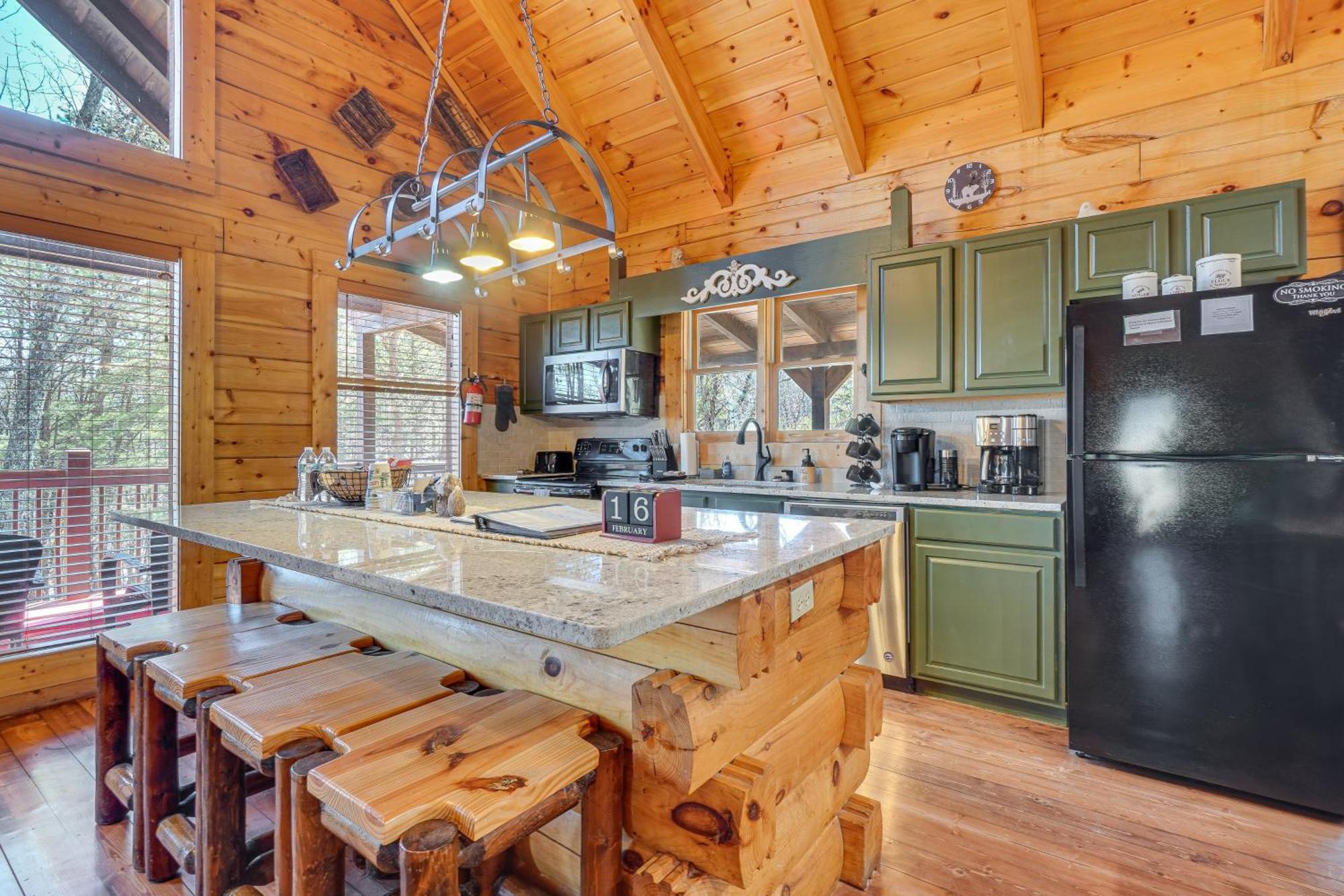 Sevierville Cabin With Deck Minutes To Pigeon Forge 외부 사진