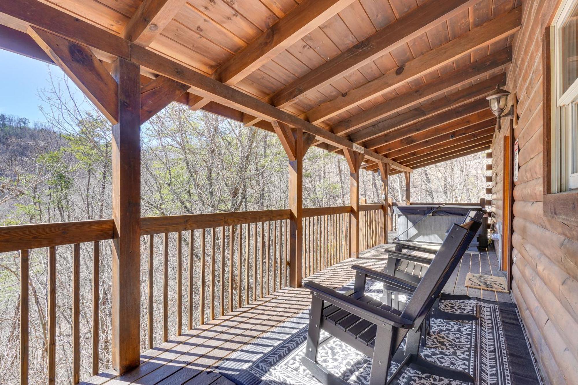 Sevierville Cabin With Deck Minutes To Pigeon Forge 외부 사진